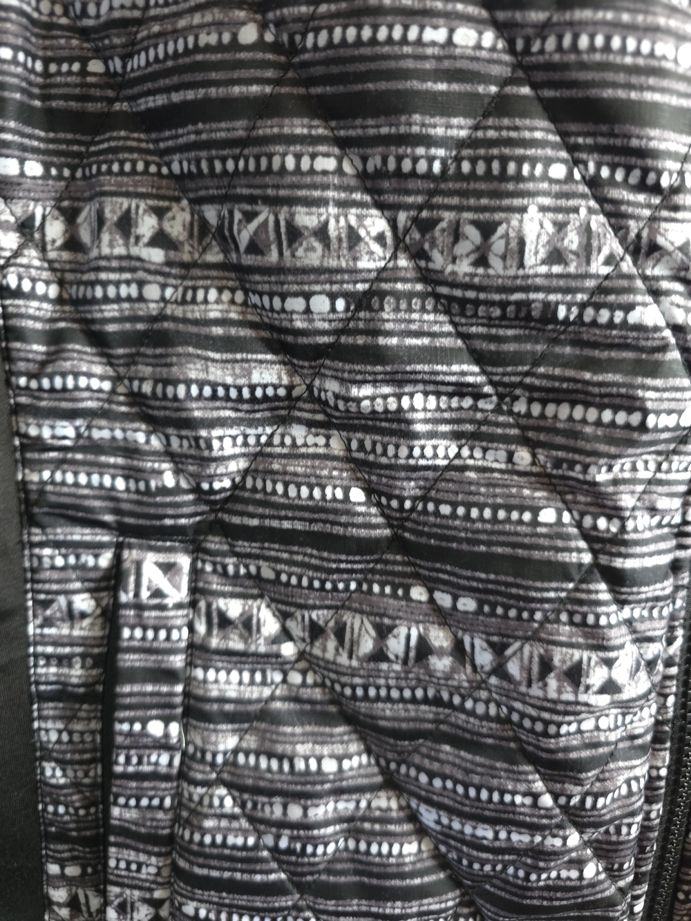 Marmot Quilted Sleeveless Vest in Black and Gray Pattern - Picture 2 of 8